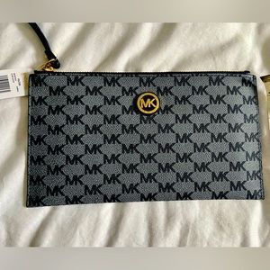 Michael Kors Clutch